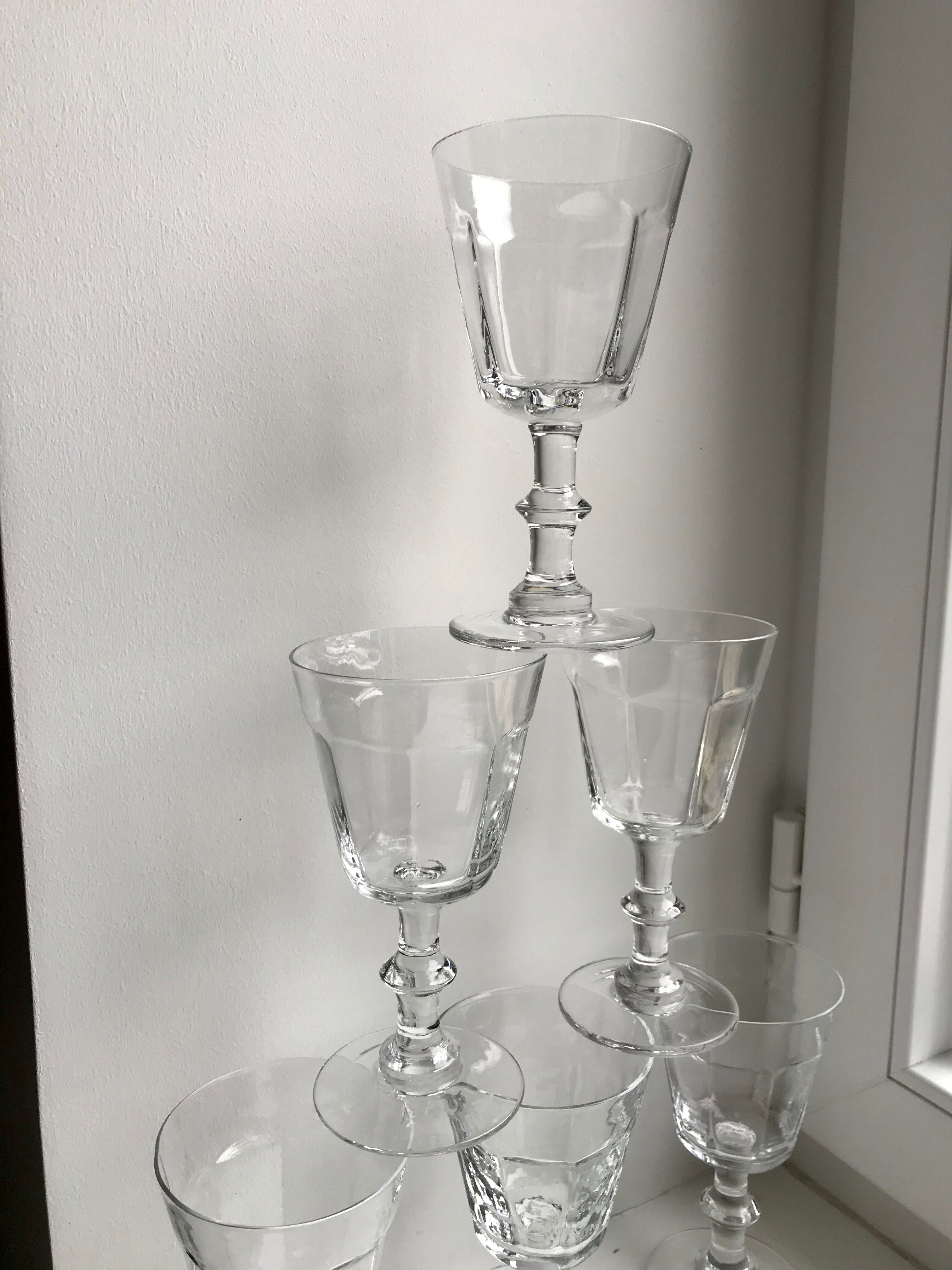 Set of 6 20s moulded glass glasses