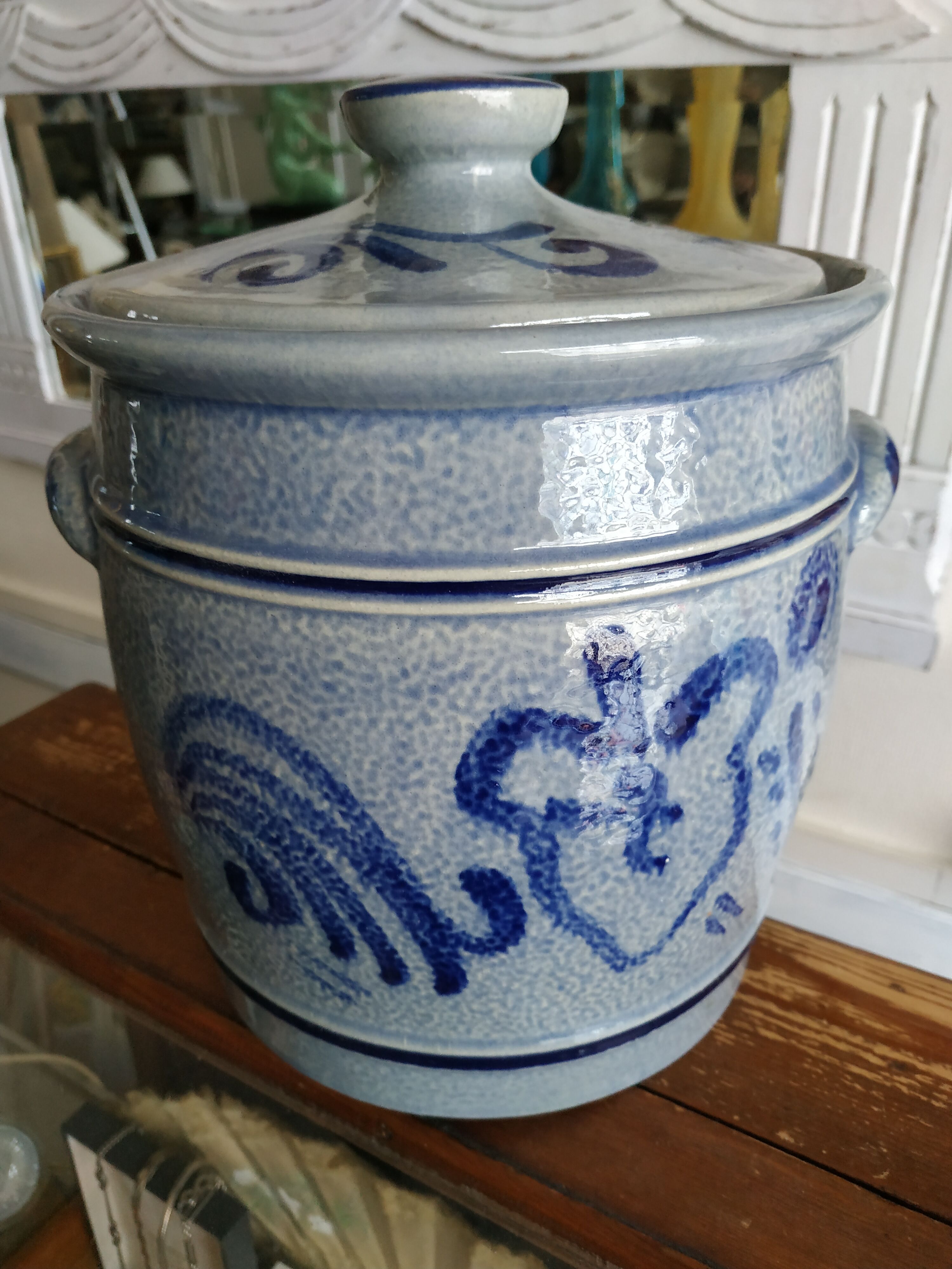 Covered sandstone pot