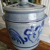 Covered sandstone pot