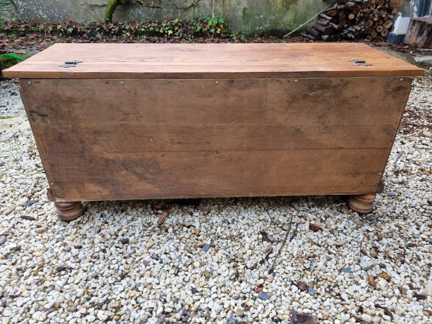 Wooden chest with lion paws
