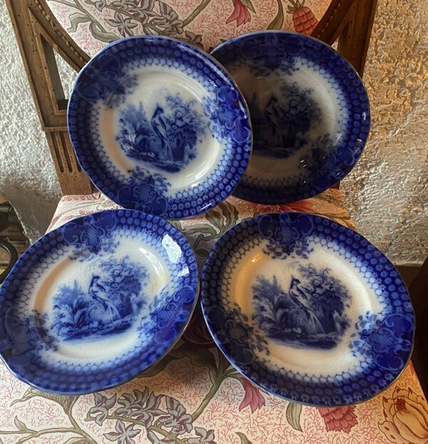 Lot de 4 assiettes à dessert Villeroy et Boch XIX