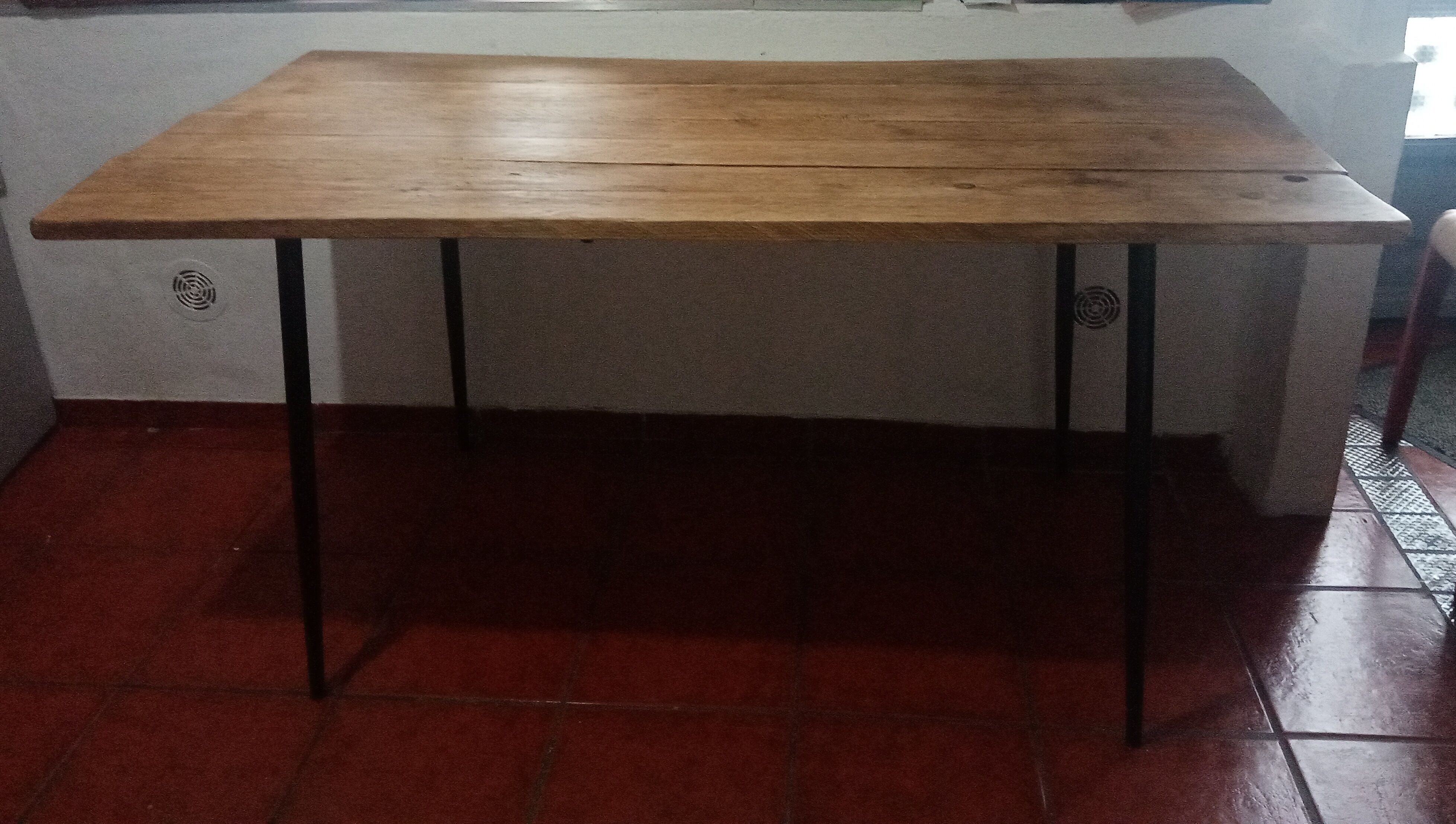 Table workshop footing vintage steel tray planks wood planks