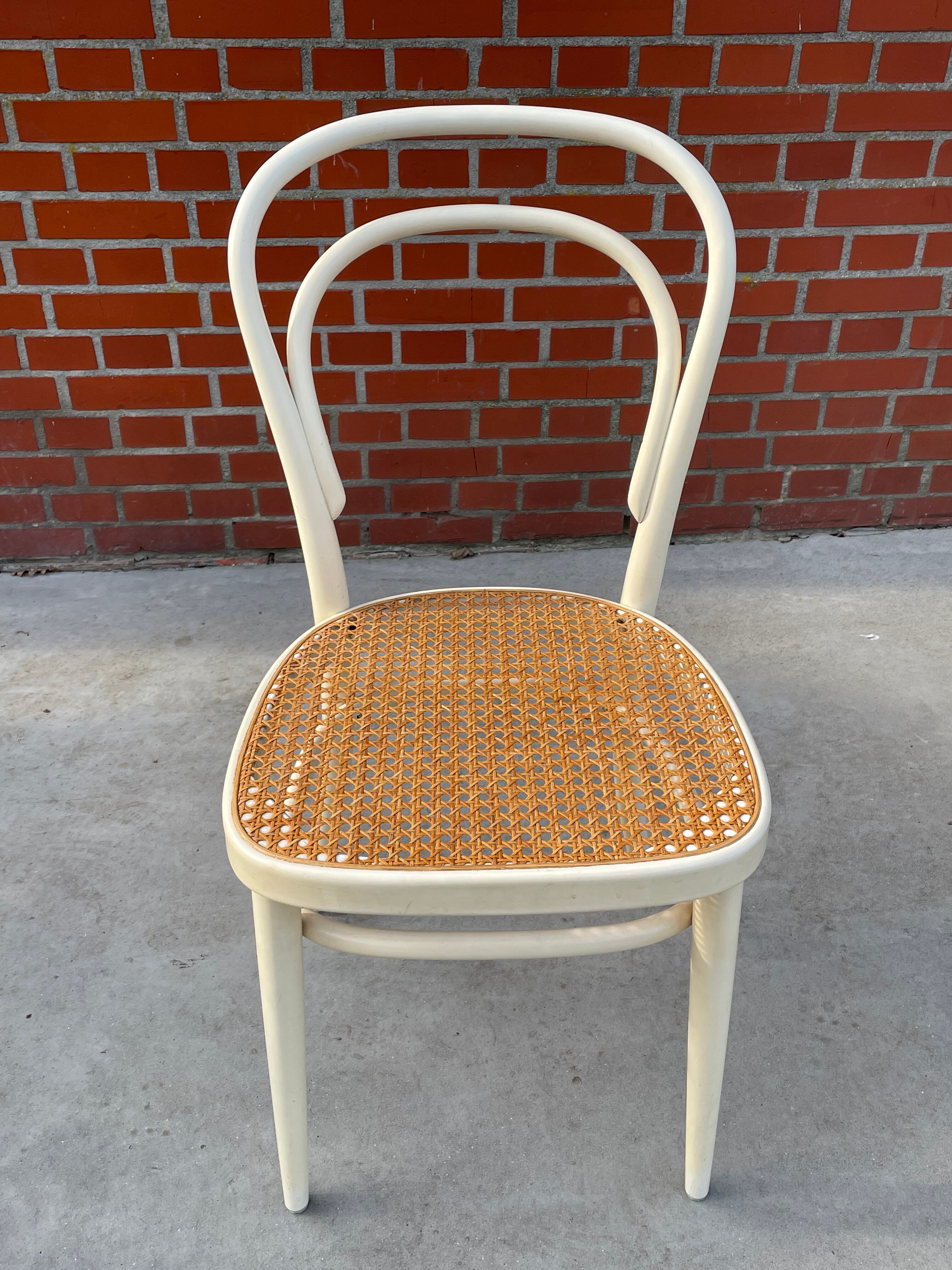 Vintage Thonet no 14 authentic white