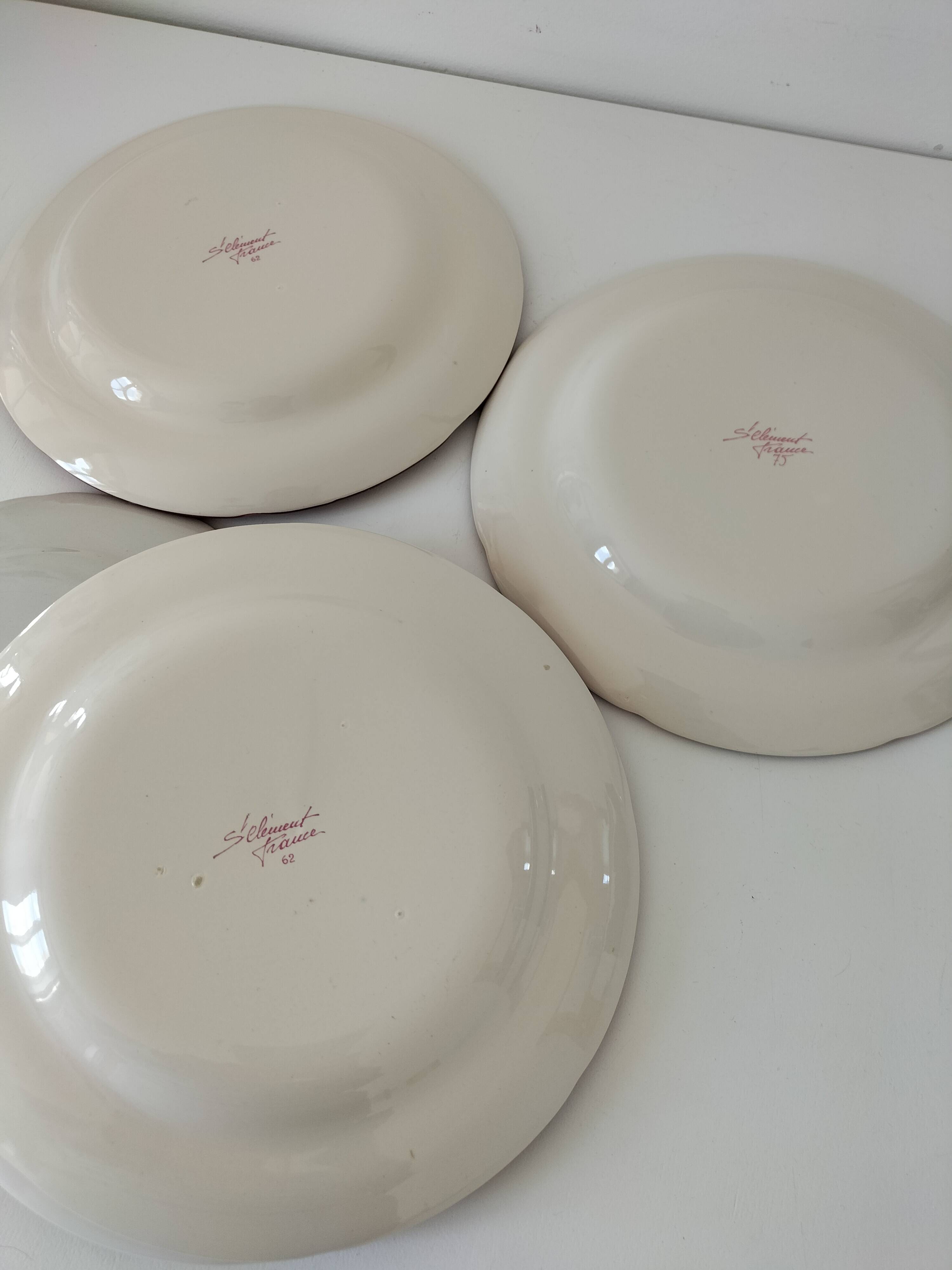 Set of 6 plates with birds and roosters.