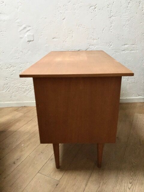 Office 50s/60 with compass feet