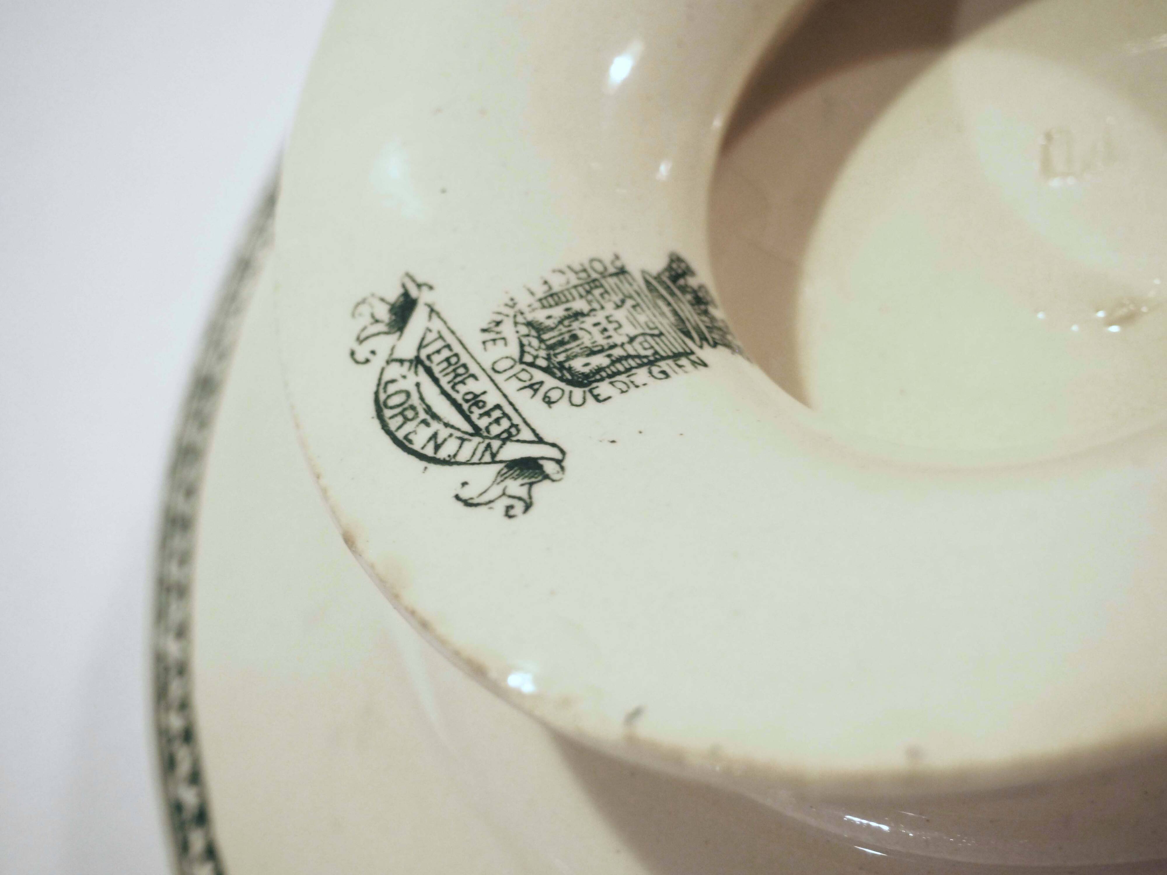 Iron Earth dish Florentin model