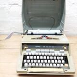 Machine à écrire Hermès 3000