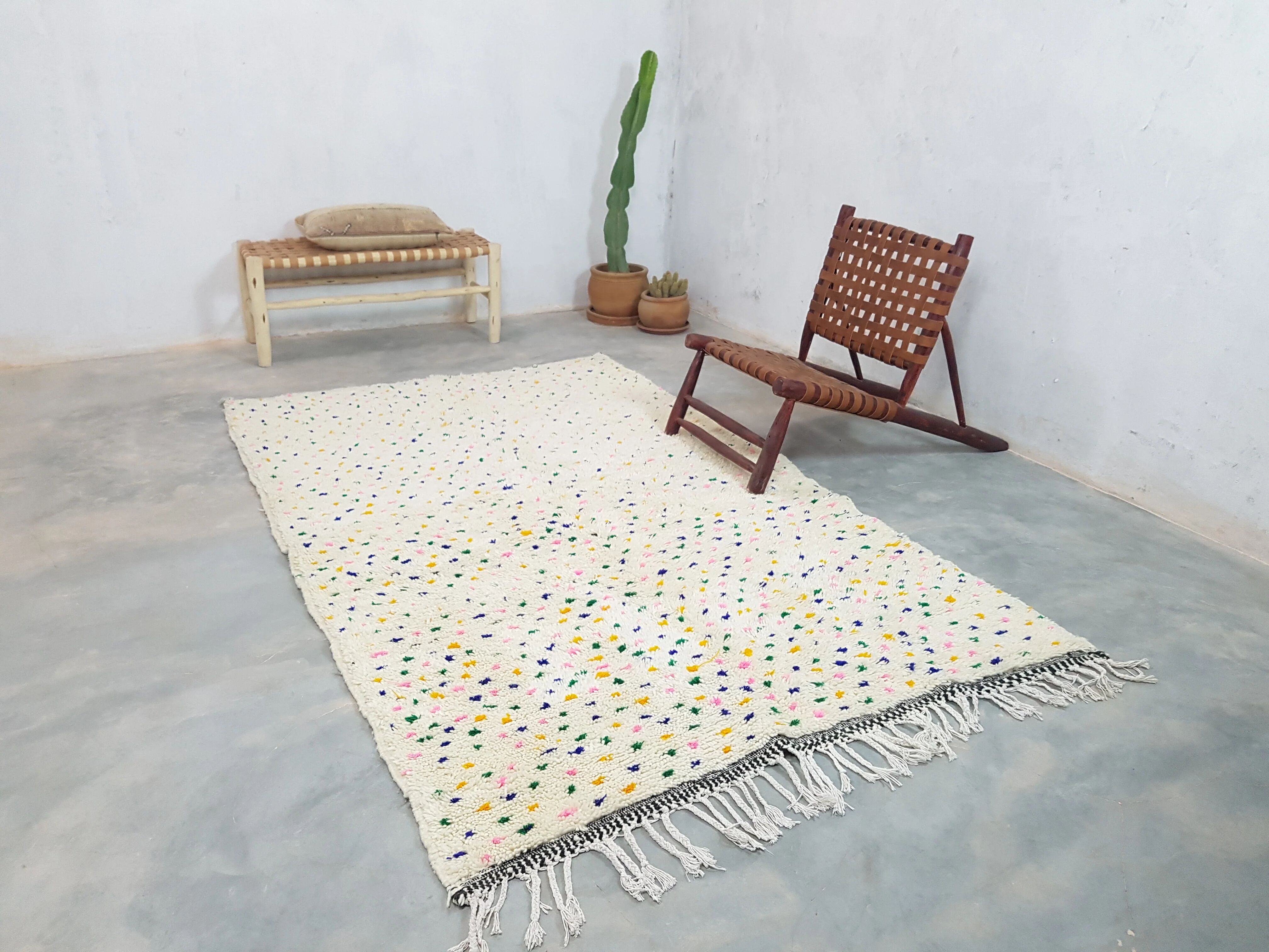 Handmade Azilal rug, 240 x 150 cm, AZ-136