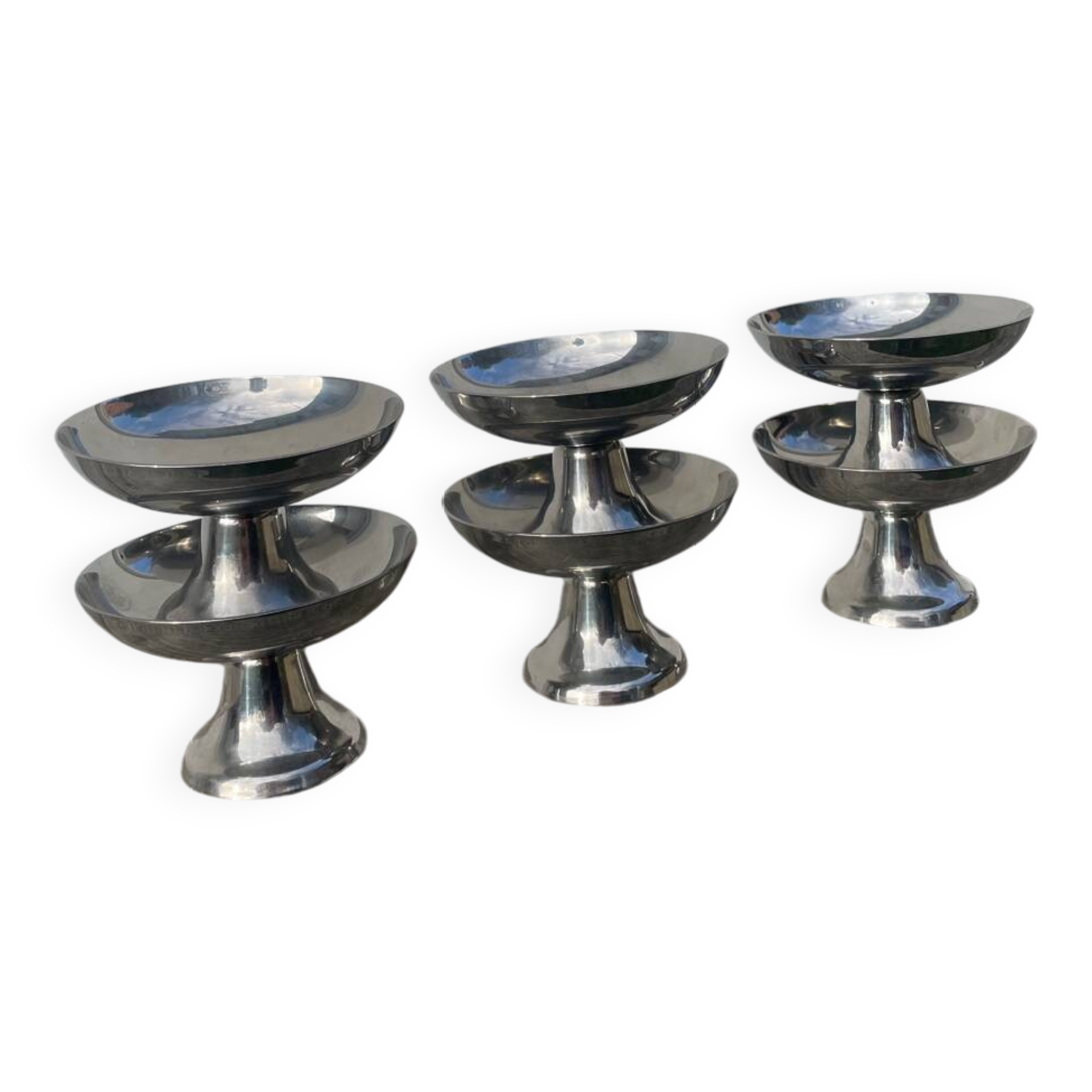 6 stainless steel cups 1970