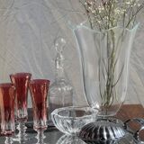 Large glass vase with stylized petal pattern H25.5