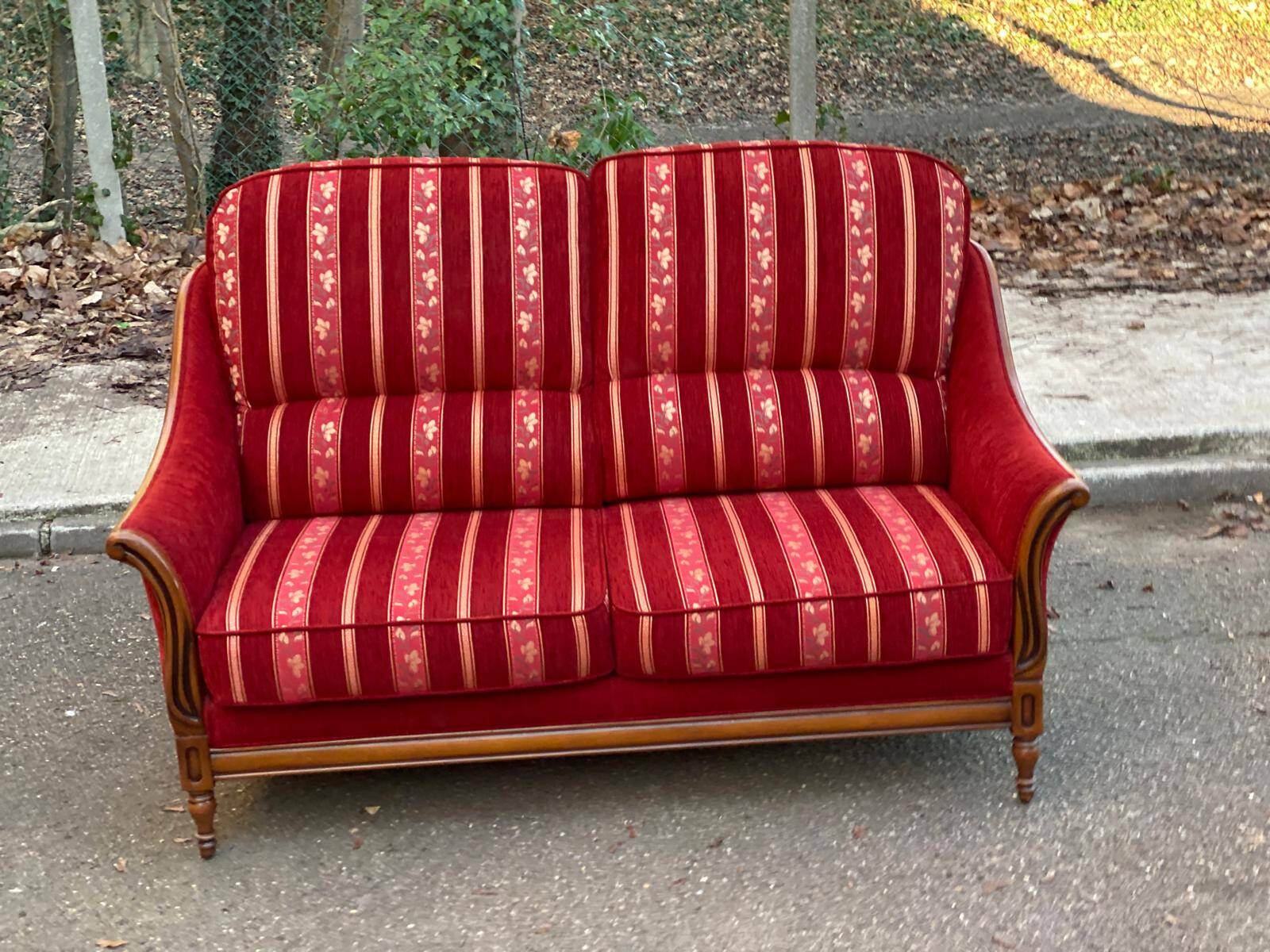 Louis XV 2-seater canapé B. Marly France 1950 solid wood burgundy velvet