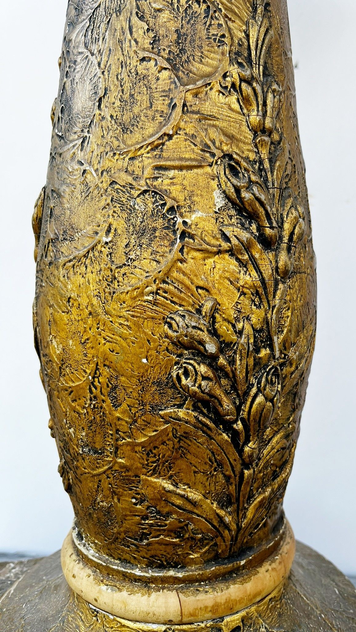Pedestal empire gilded 1900 - mid 20th century