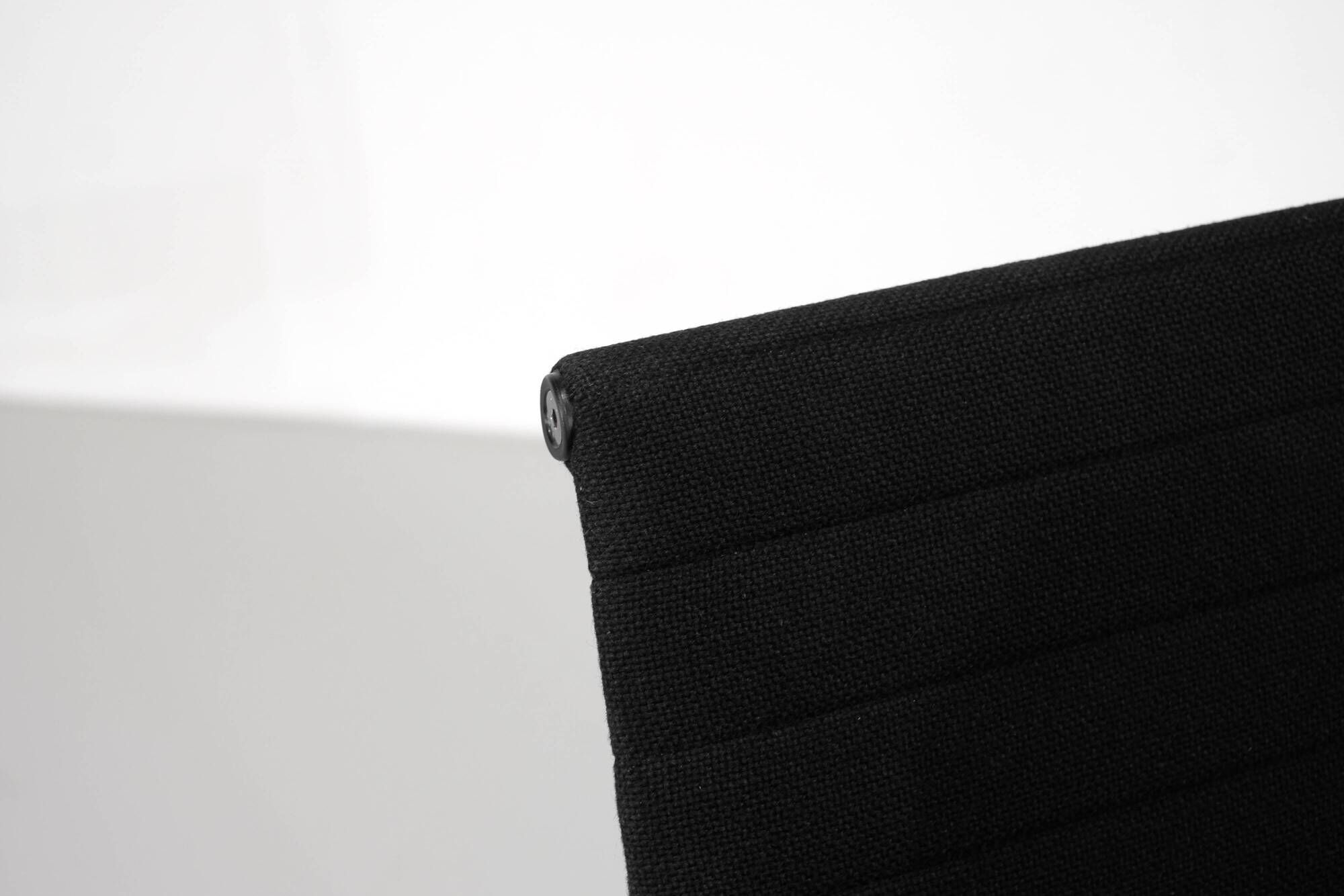 Office chair "EA 117" by Charles Ray Eames for ICF USA, 1969.