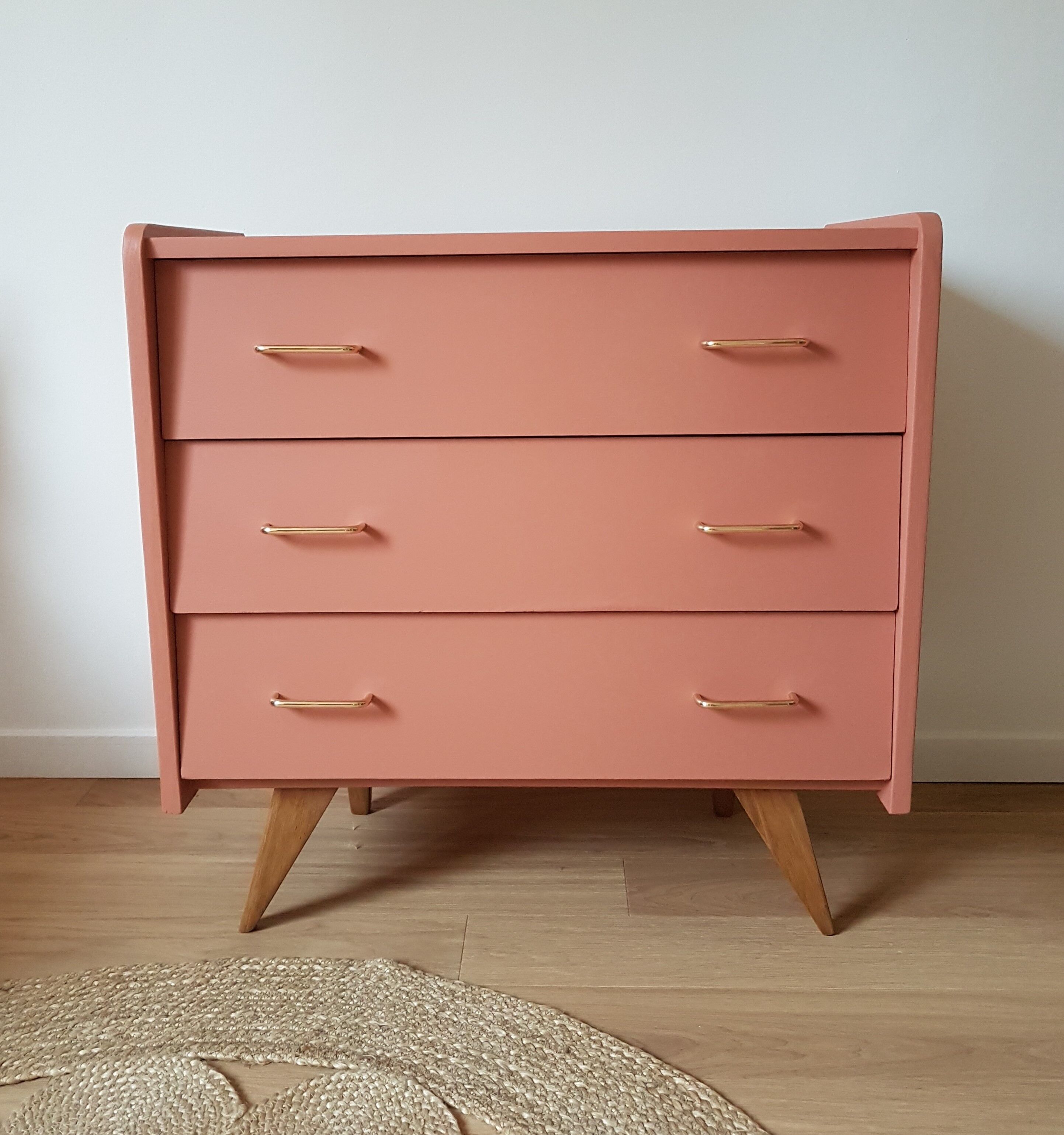 Commode vintage rénovée