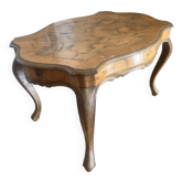 Table basse Louis XV en ronce de noyer