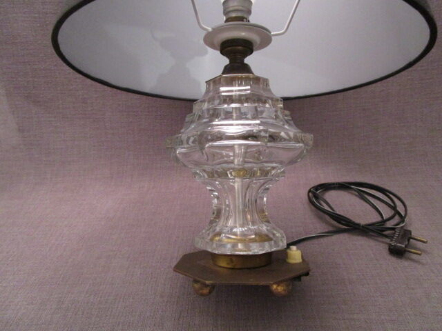 Art-deco lamp in crystal and brass