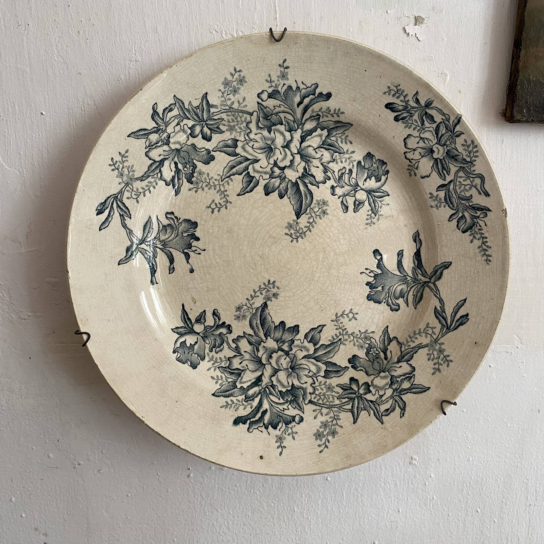 Ironstone plate "Floreal" 29.5 cm