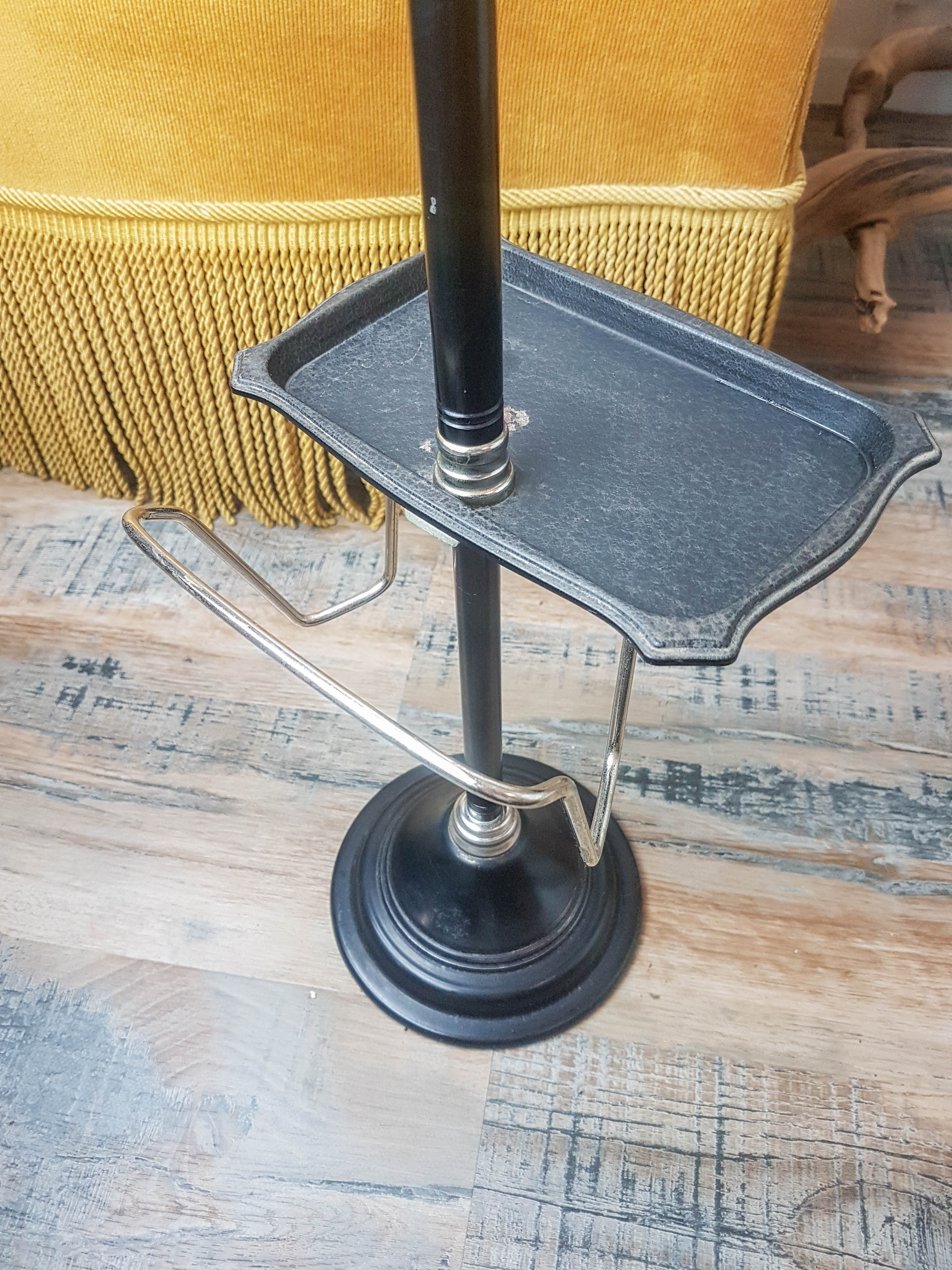 Cendrier sur pied vintage avec tablette et porte revue années 50