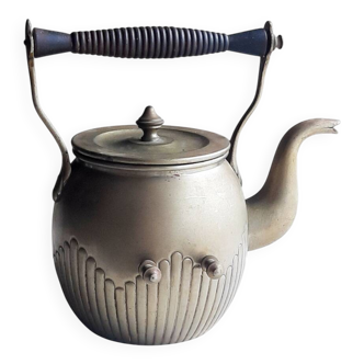 Antique samovar kettle