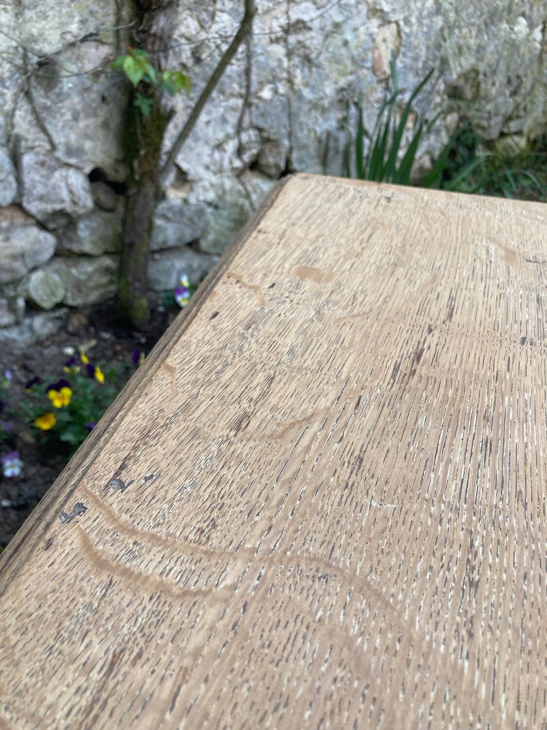 Table basse ancienne en chêne massif