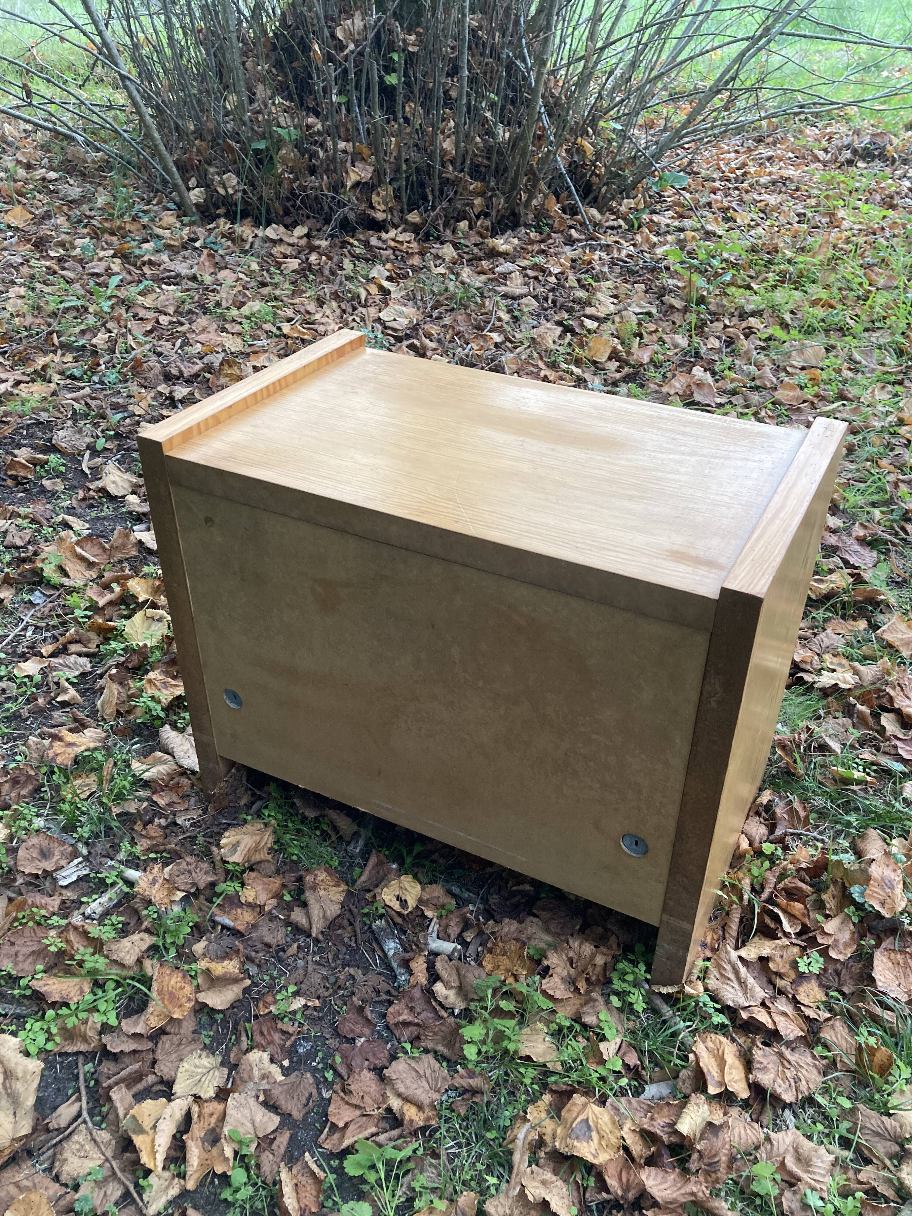 Paire de chevets en pin des années 90 meubles en bois vintage