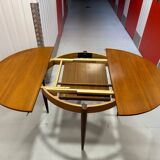 Scandinavian round table