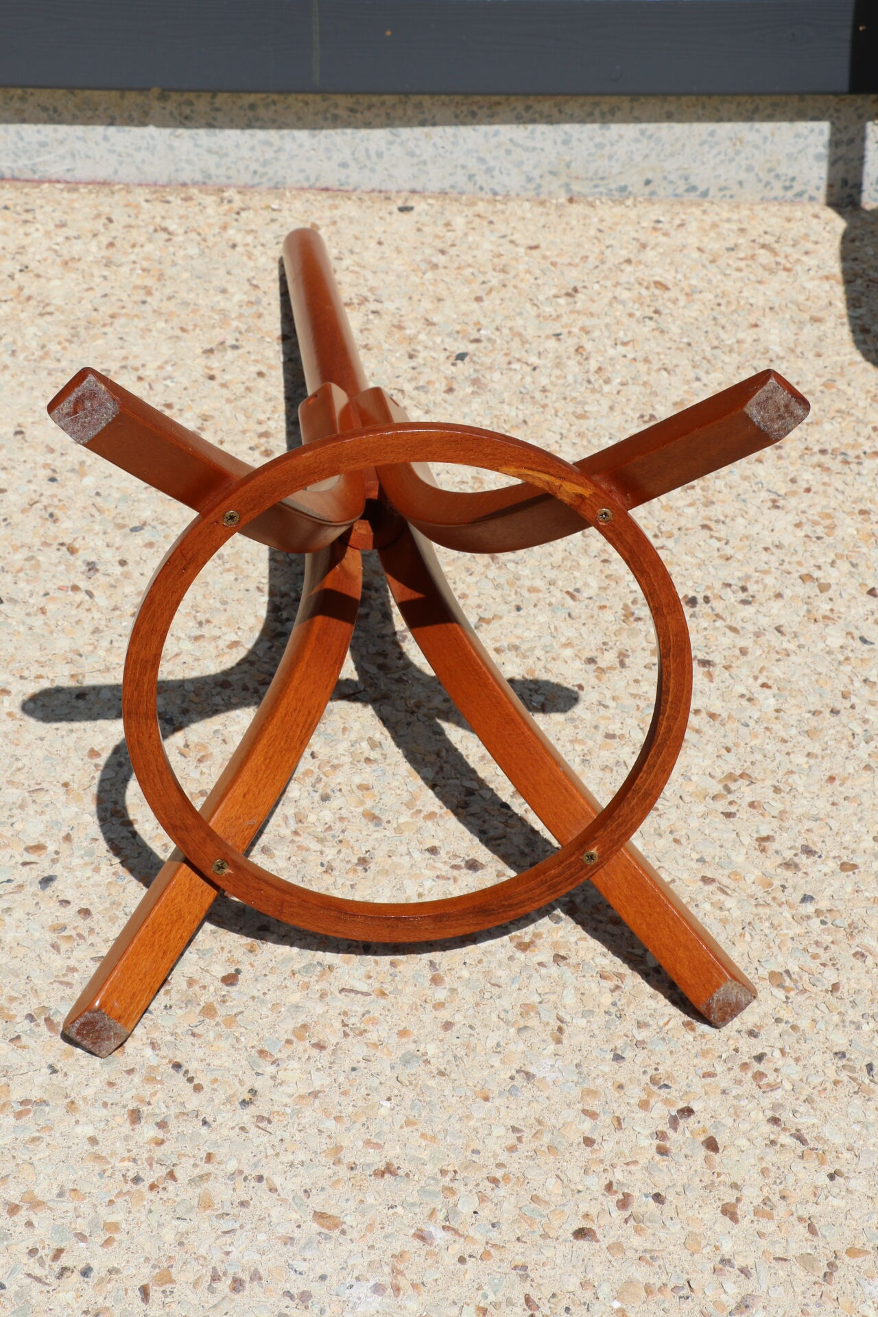 Parrot coat rack baumann simple mahogany