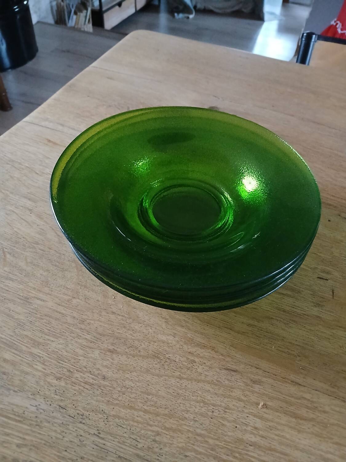4 assiettes creuses en verre