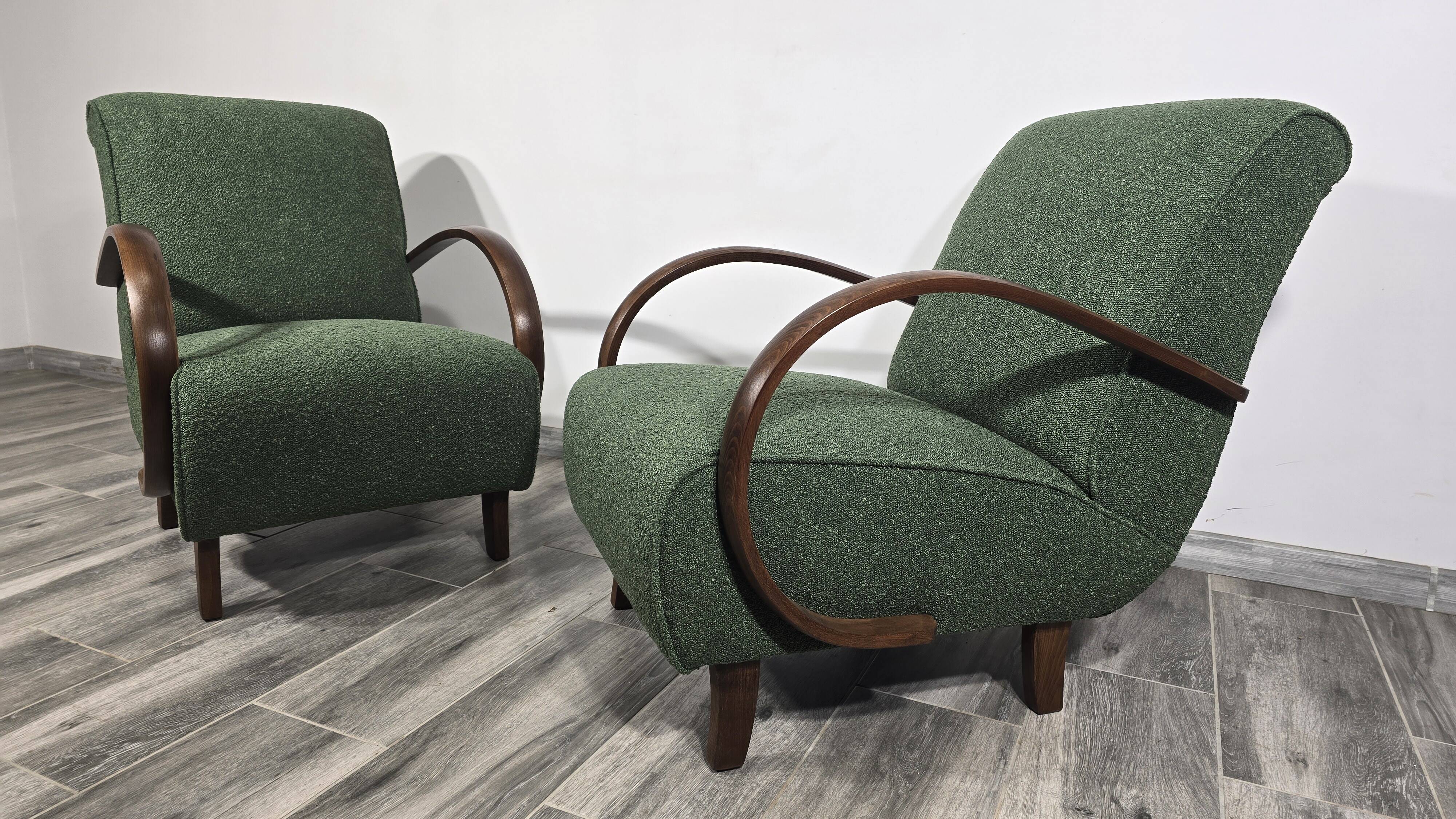 Fauteuils de Jindrich Halabala, années 1940, ensemble de 2