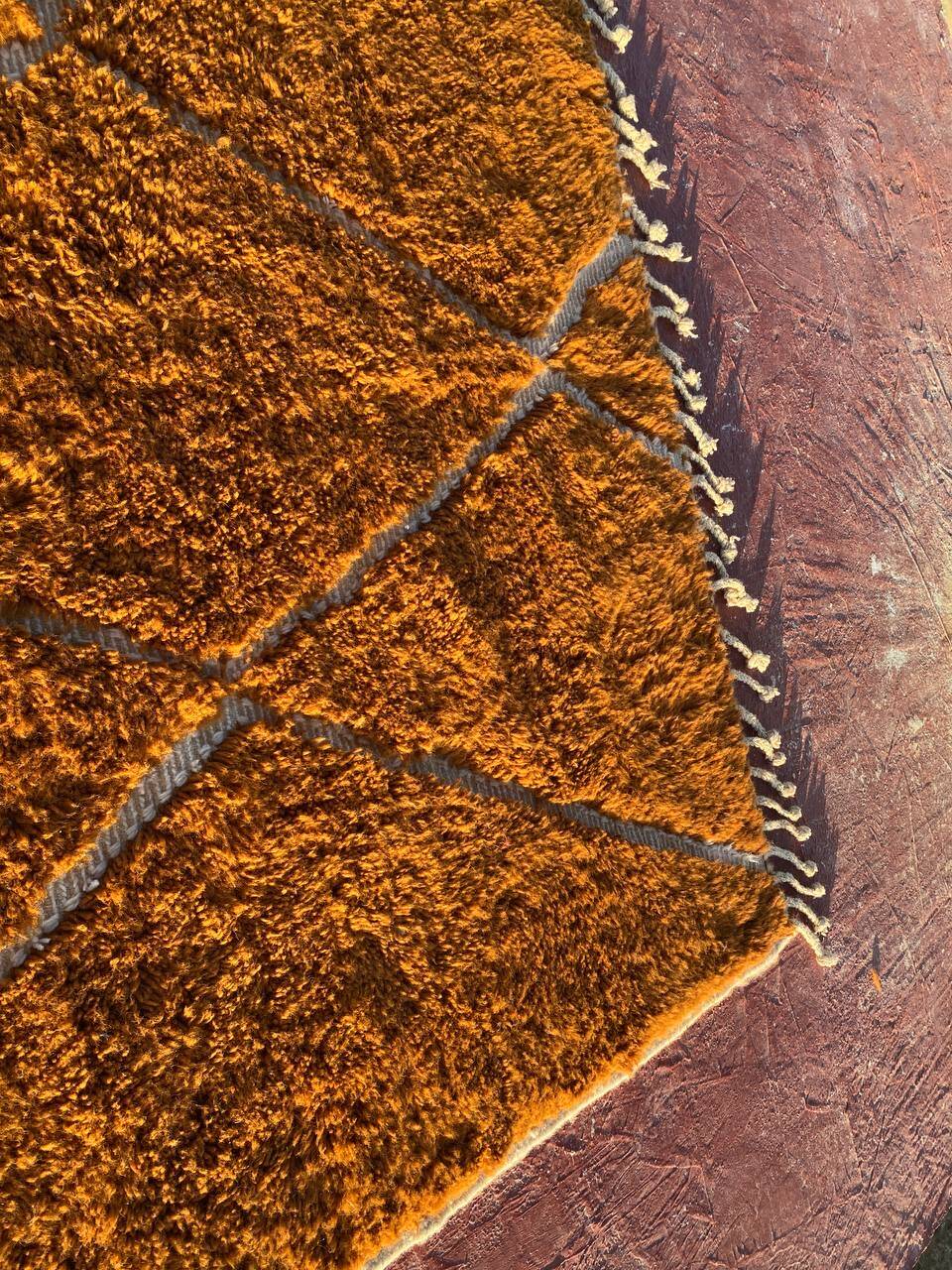 Beni Ouarain rug 300x200 cm – Thick ochre wool with tribal patterns