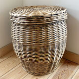 Vintage wicker pan