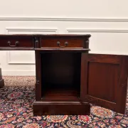Classic English Partnerdesk Desk in Red Leather