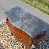 Commode Galbée Style Louis XV