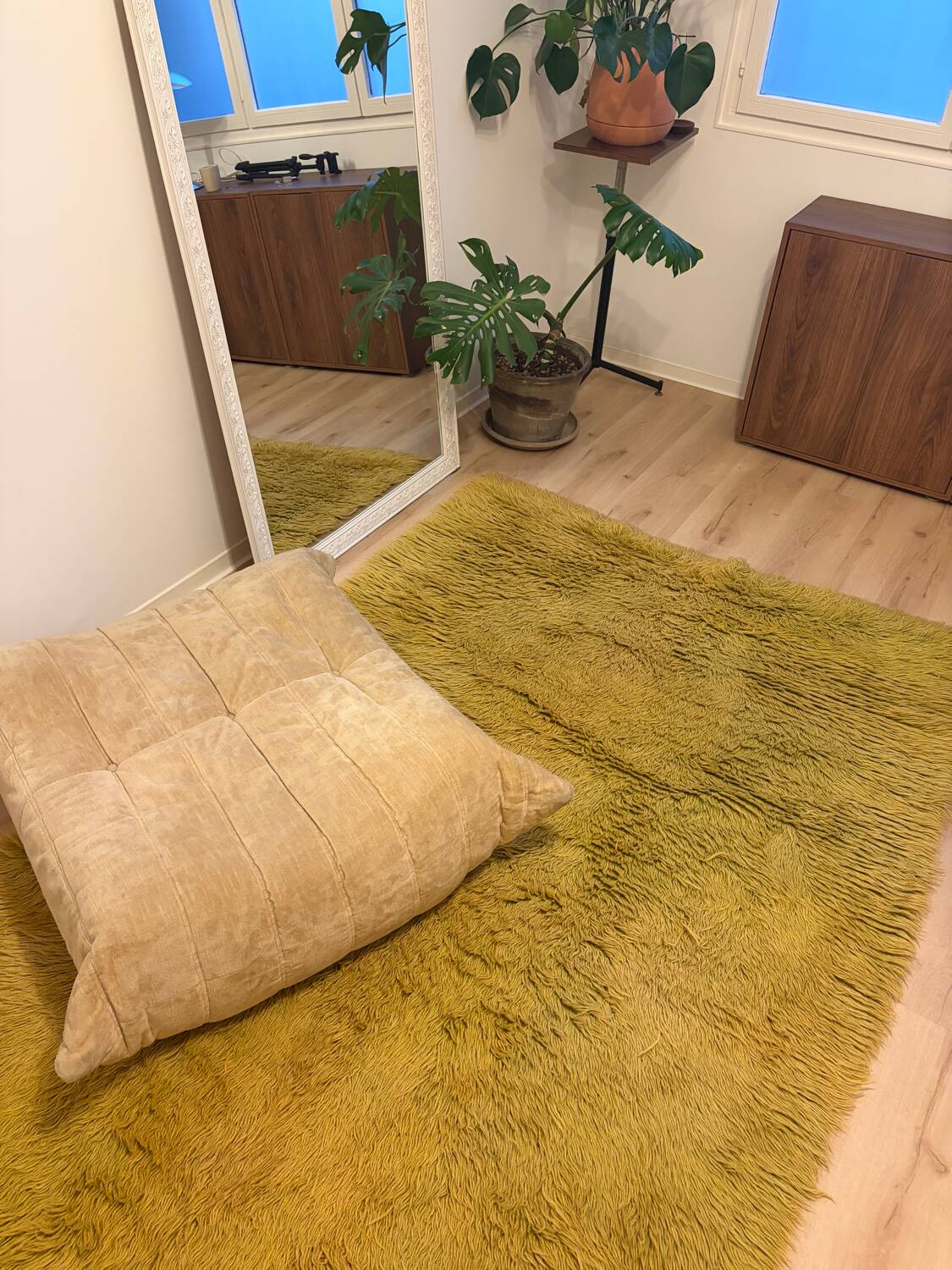 Large handmade wool rug from the 70s in lime green.