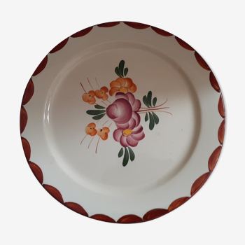 Set de 10 assiettes des annèes 50. Fond créme et fleurs peintes main. Longchamp, modèle Agen.