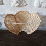 Apply in wicker flower petal