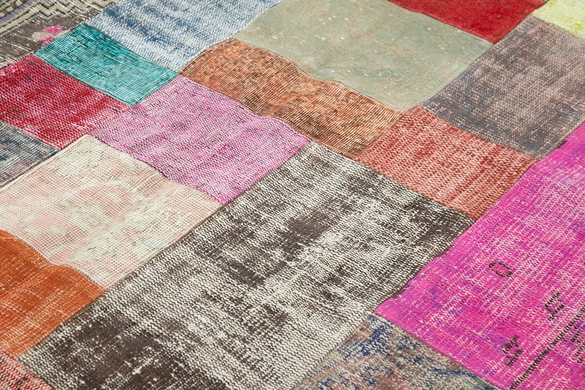 Handmade oriental contemporary 201 cm x 300 cm multicolor patchwork carpet