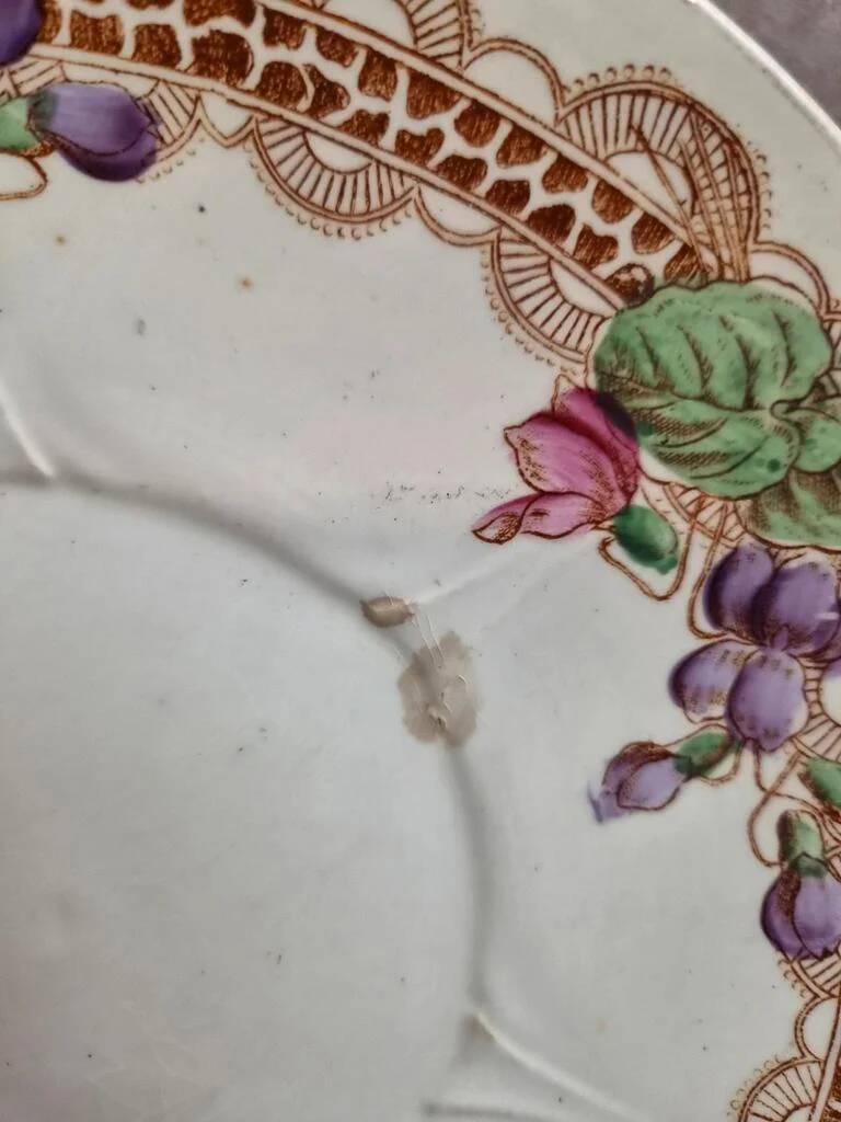 Set of 6 antique dessert plates Longwy – Violets model – Polychrome Art Nouveau decoration
