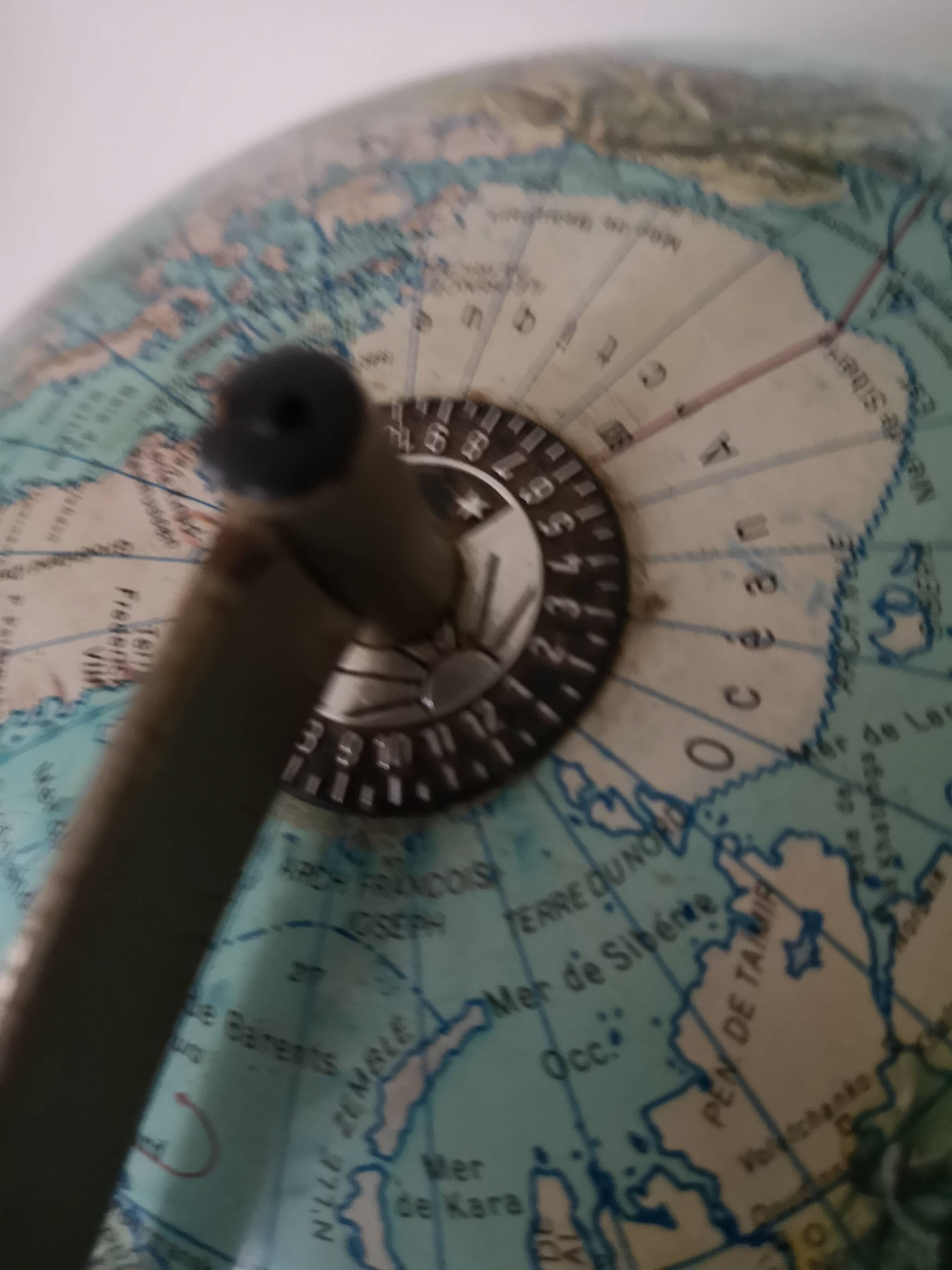 Earth globe map world vintage Denmark complete from 1972