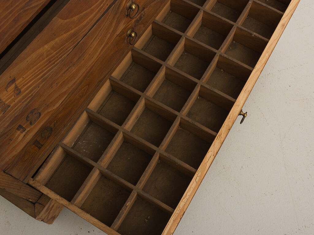 Solid wood column equipped with 20 drawers