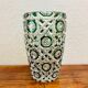 Vase en verre vert par Val St Lambert Belgique