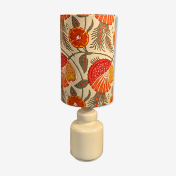 Small ceramic lamp to lay