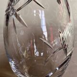 Egg-shaped crystal vase
