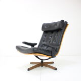 Mid-century swivel Chair by Gote Mobler, 1960's.