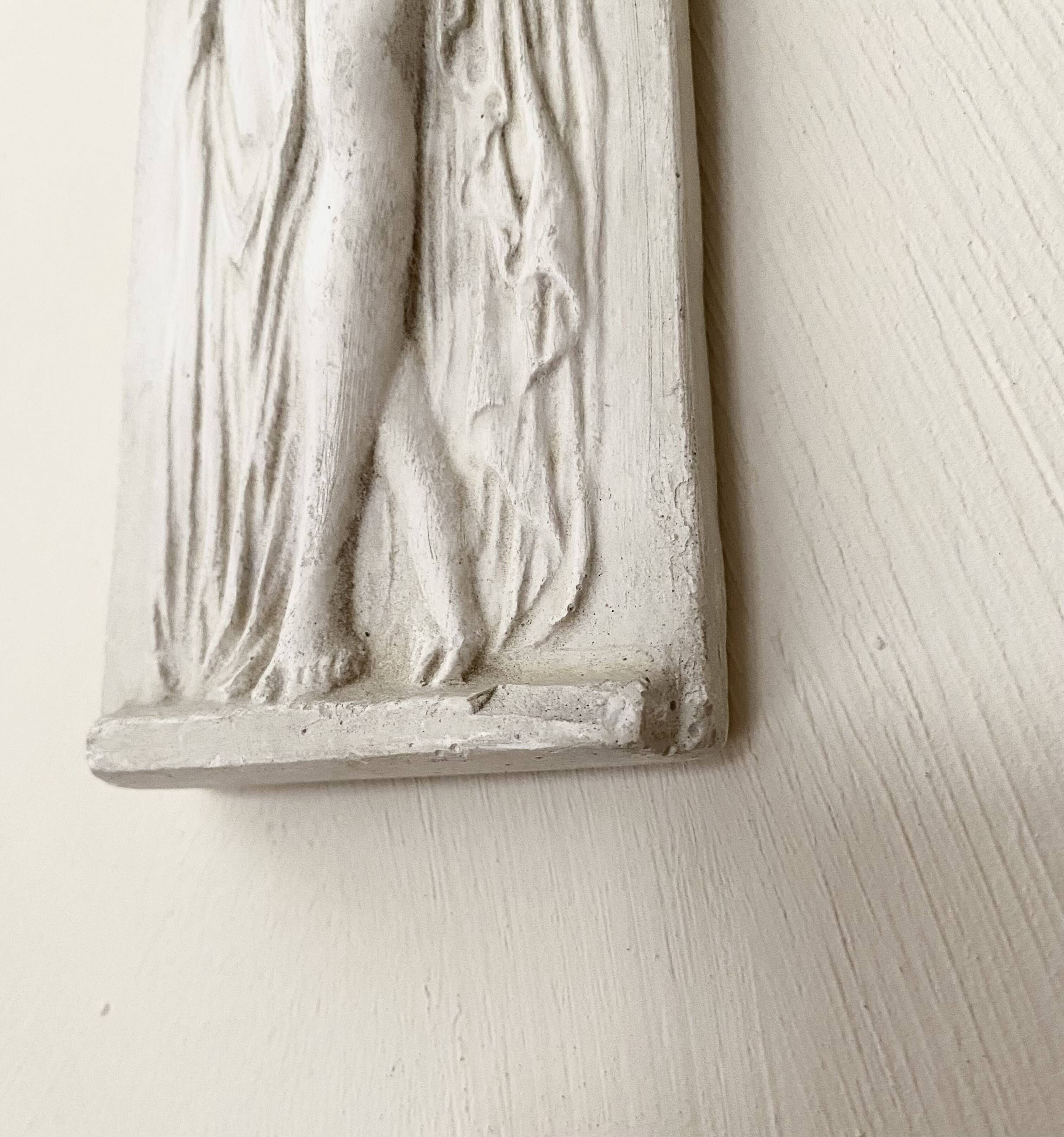 Moule en plâtre, « porteuse d’eau » de Jean Goujon