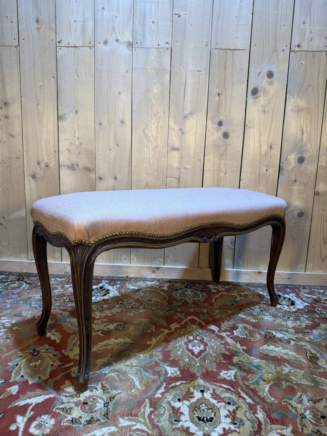 Louis XV style piano bench in pink fabric