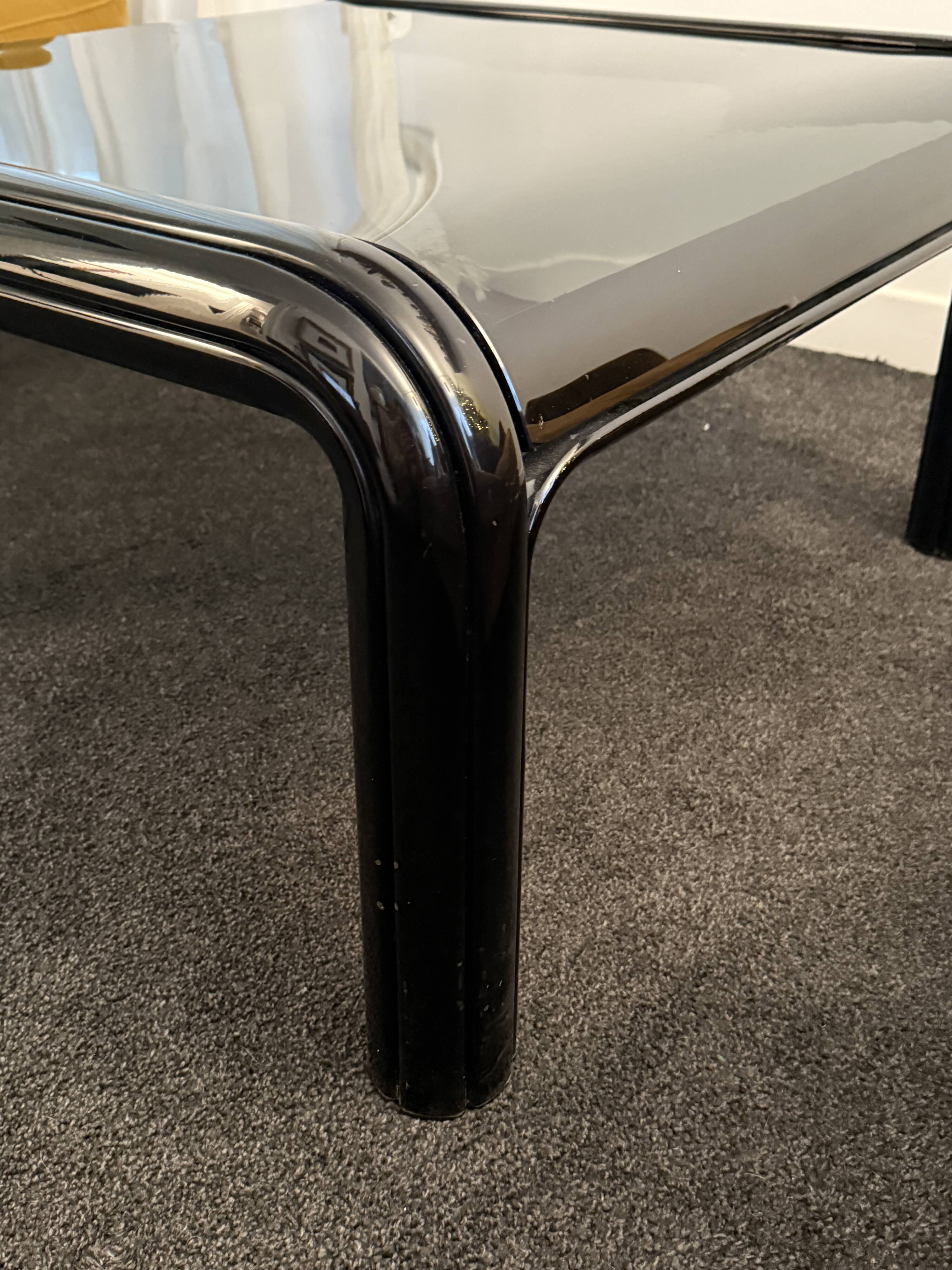 Orsay coffee table – Gae Aulenti – 1970s