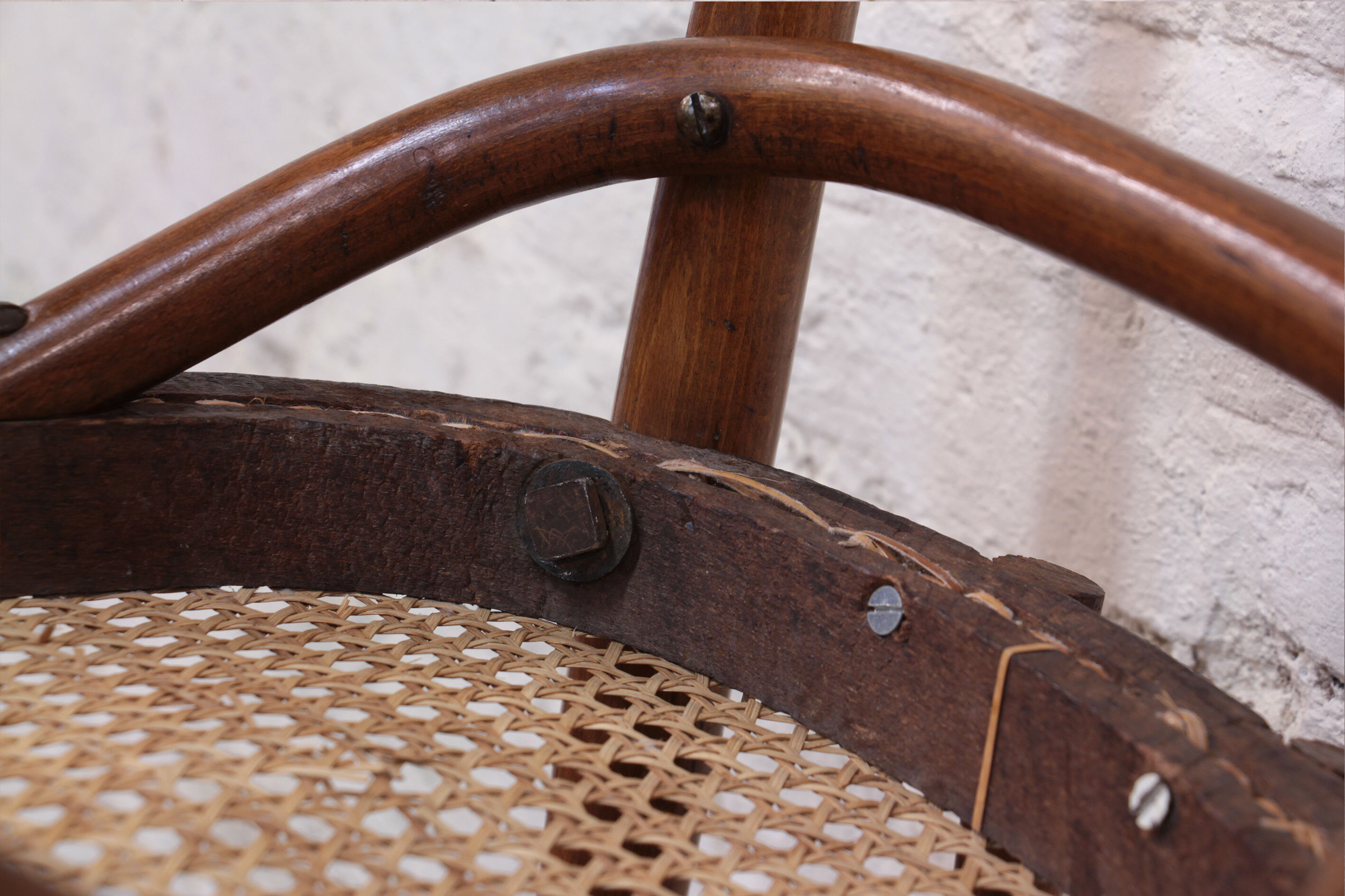 Bistrot chair in curved wood and caning