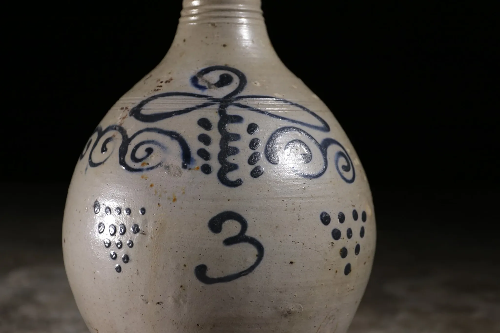 Westerwald stoneware jug with number 3 and bunches of grapes – 18th/19th c.