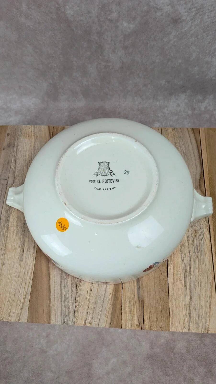 Soup tureen / salad bowl Gien Venice Poitevine hand-painted